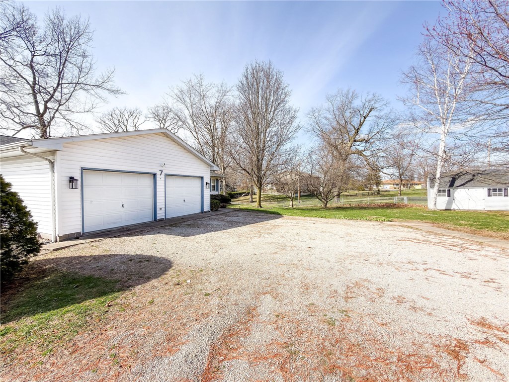7 Circle Drive Property Photo 36