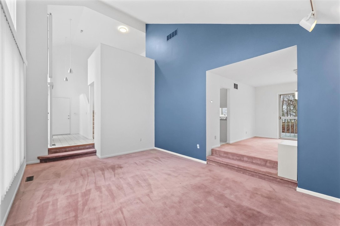 1203 Lakeridge Court Property Photo 17