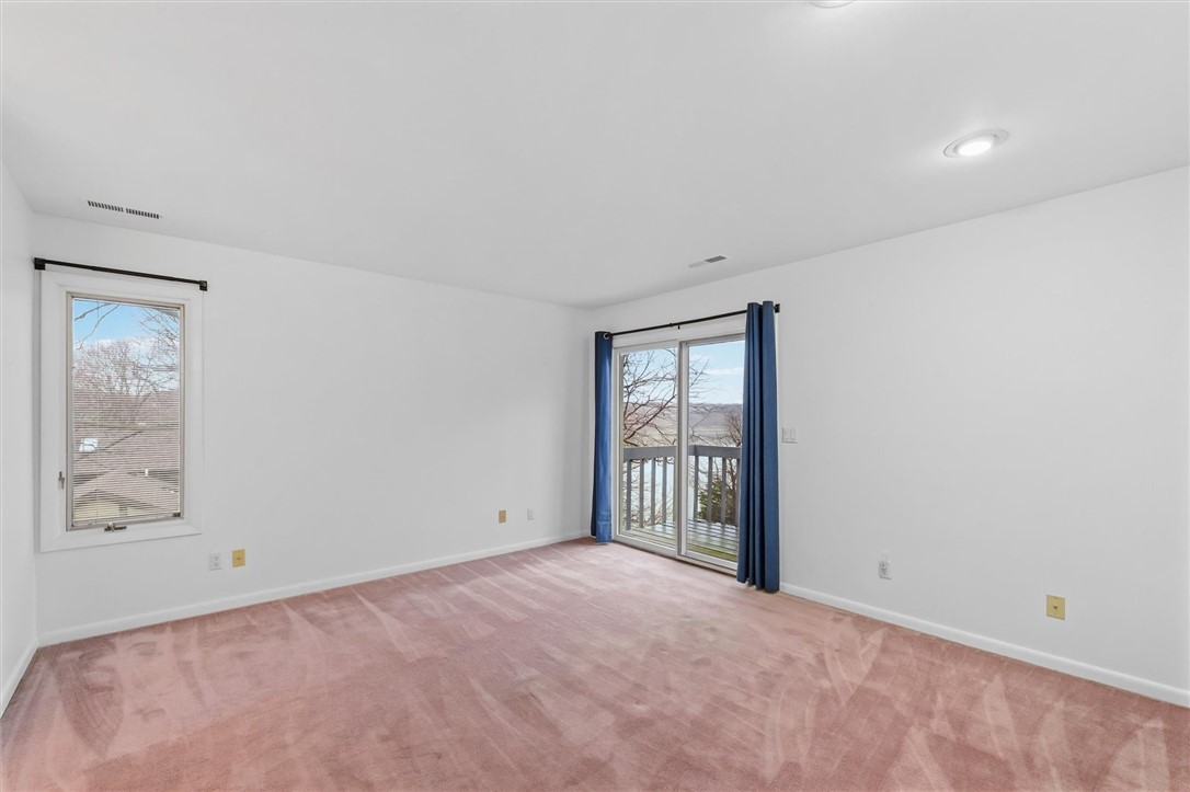 1203 Lakeridge Court Property Photo 25