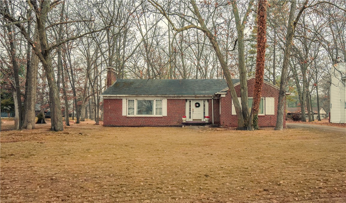 805 N Keller Drive Property Photo 1