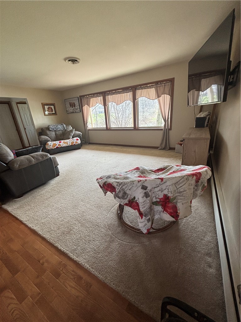 805 Hickory Drive Property Photo 5