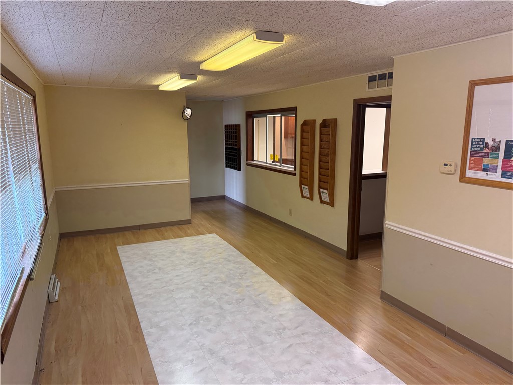 512 Maple Street Property Photo 4