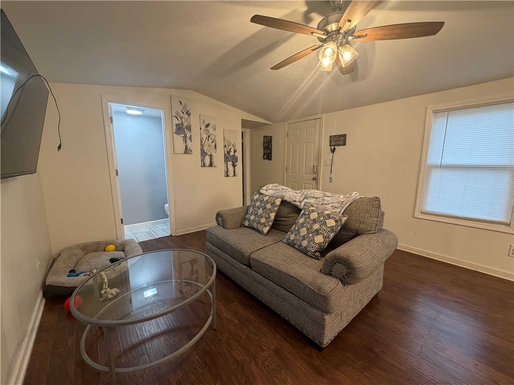 300 Spelter Avenue Property Photo 5