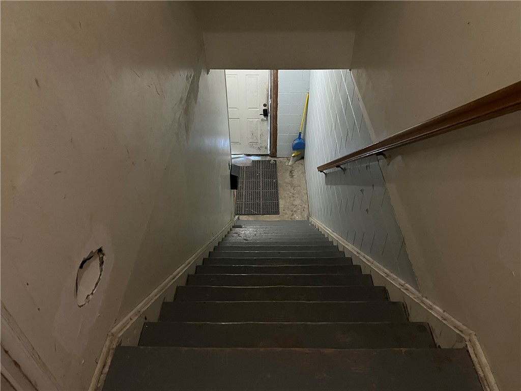 4 W Ashmore Street A Property Photo 3
