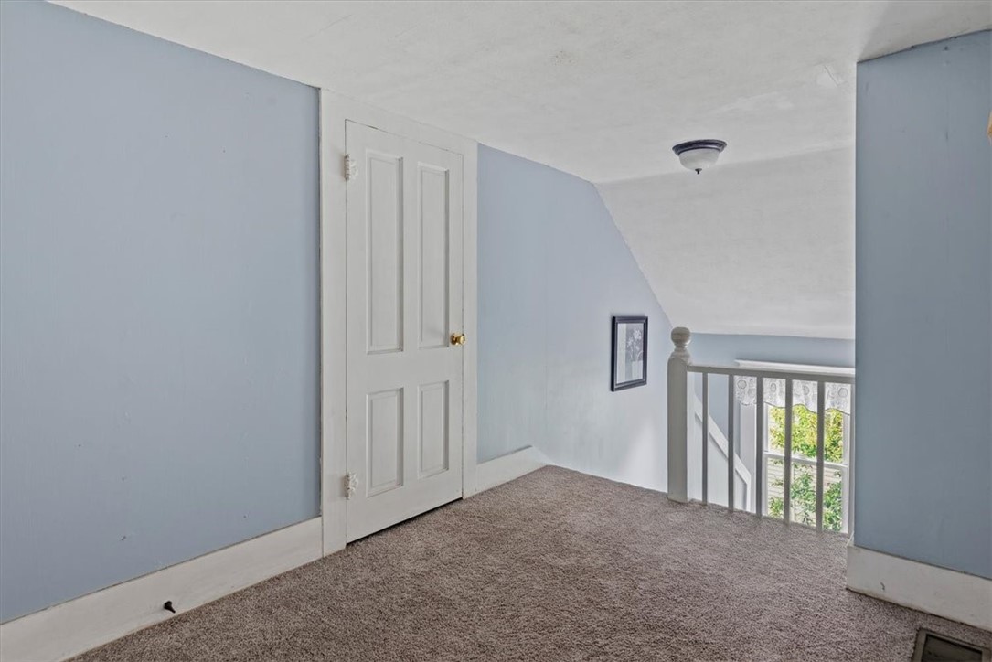 305 S Spruce Street Property Photo 25