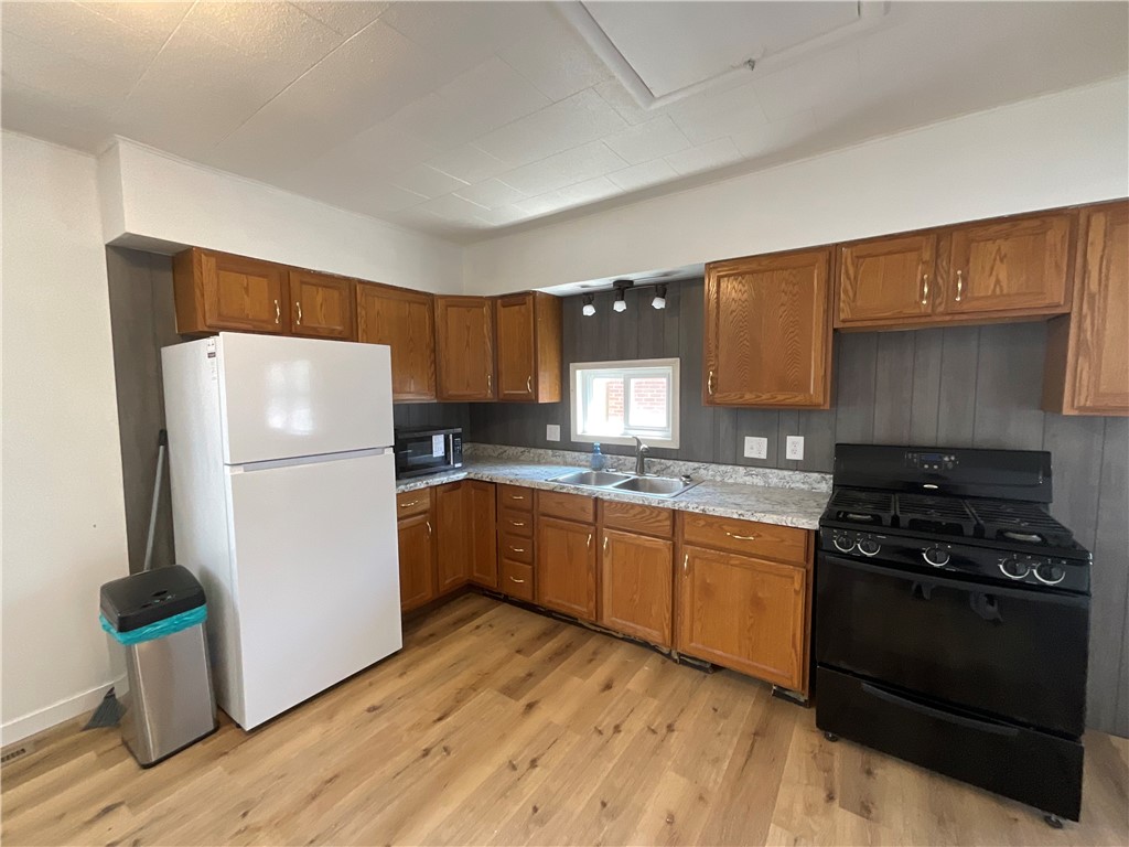 205 S 3rd Street Property Photo 8