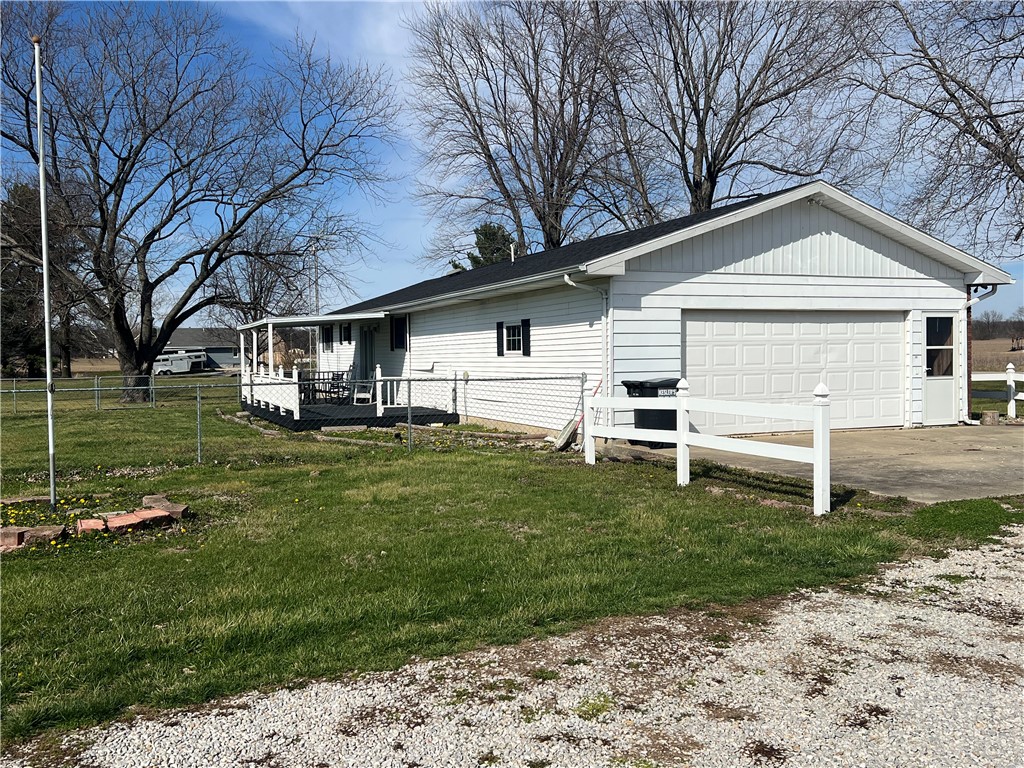 14158 N 800th Street Property Photo 19