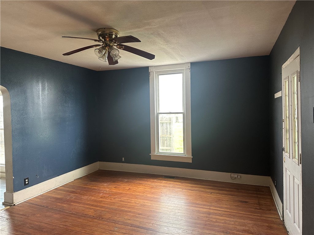 2512 Dewitt Avenue Property Photo 2