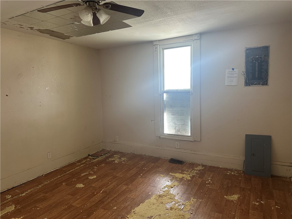 2512 Dewitt Avenue Property Photo 5