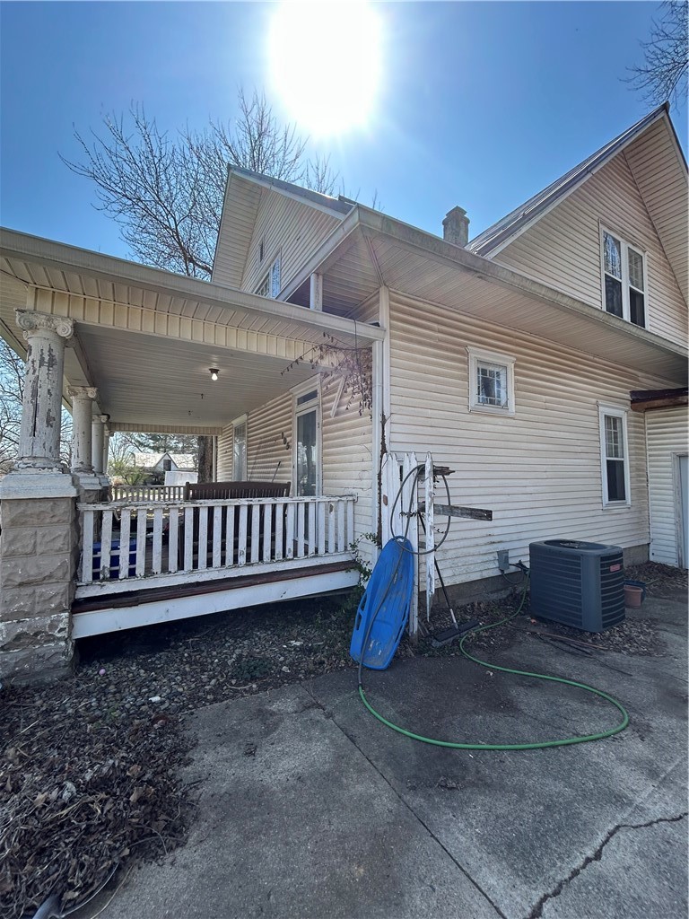 105 Randall Street Property Photo 3