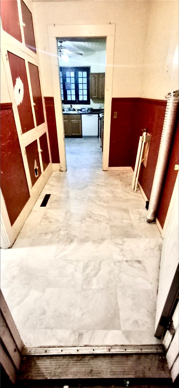 105 Randall Street Property Photo 14