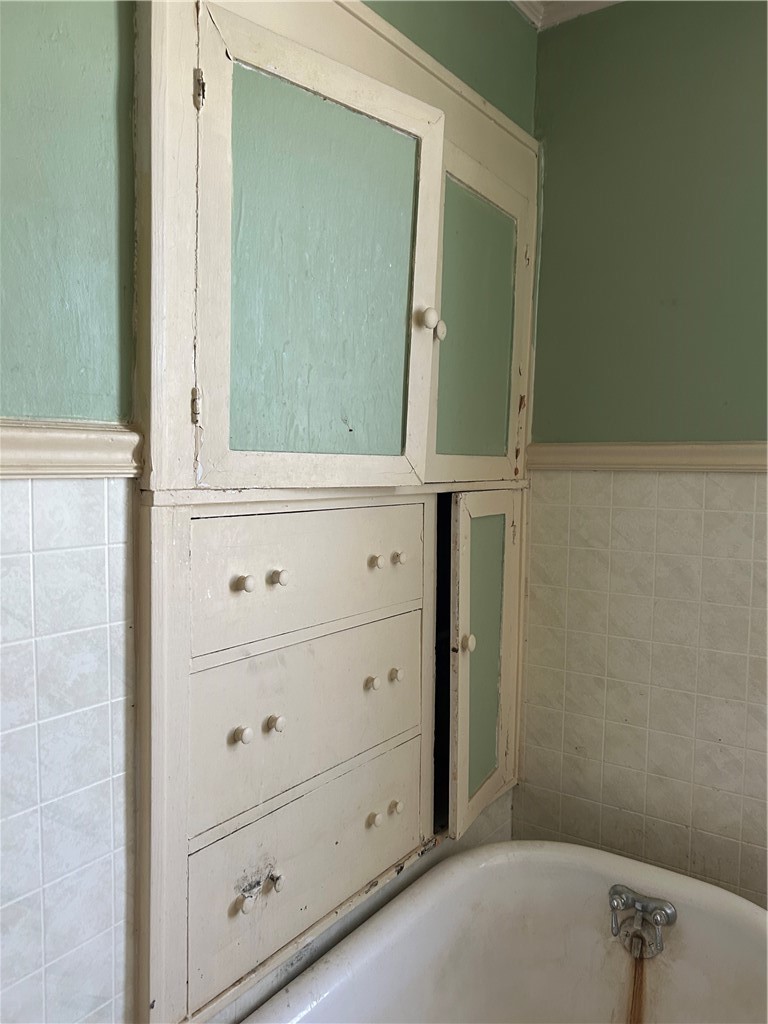 105 Randall Street Property Photo 16
