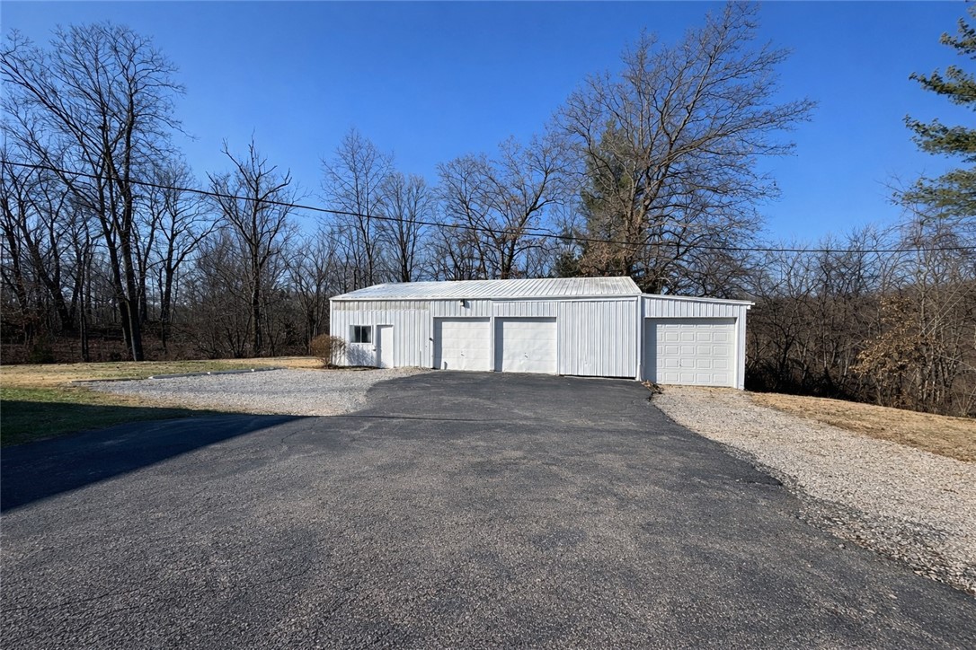 2945 Lincoln Highway Road Property Photo 3