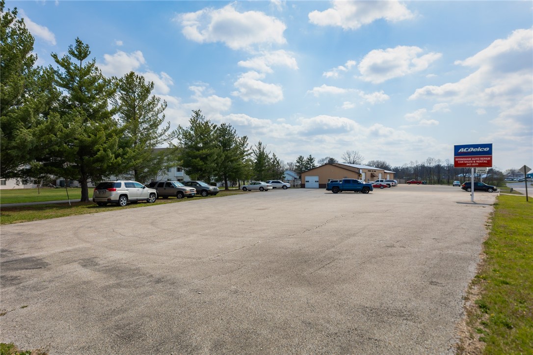 2300 Hoffman Drive Property Photo 12