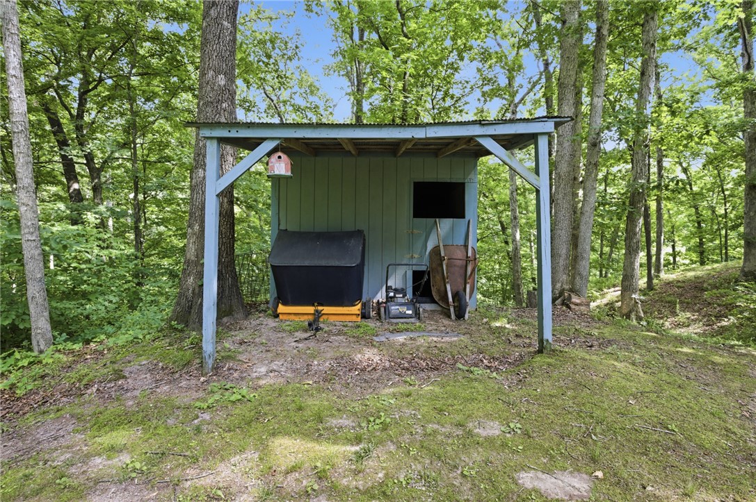 16480 Briarwood Drive Property Photo 6