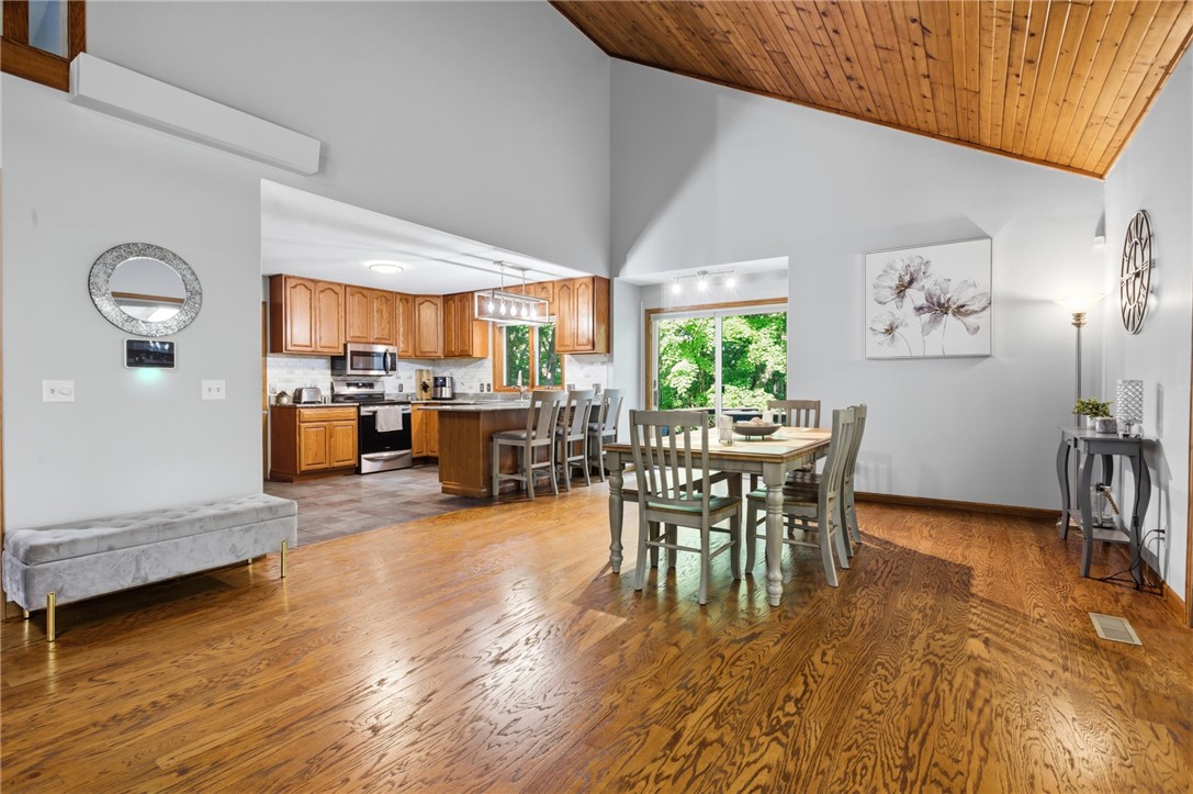 16480 Briarwood Drive Property Photo 10