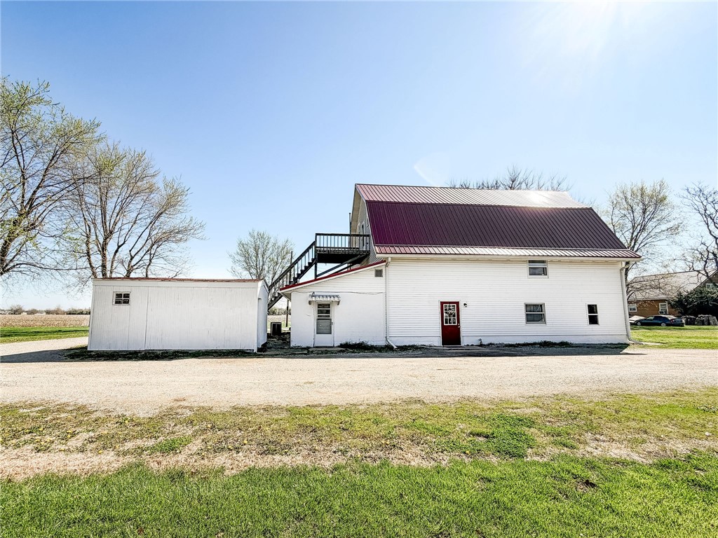 1504 E Main Street Property Photo 3