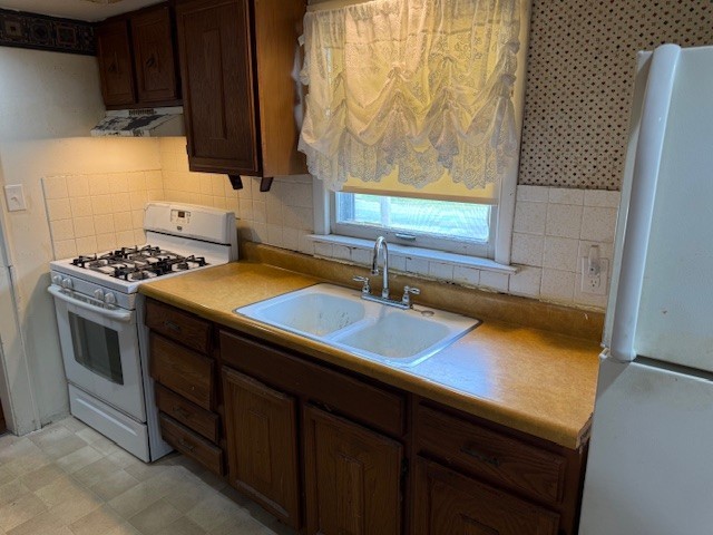 1027 N Griffin Street Property Photo 10