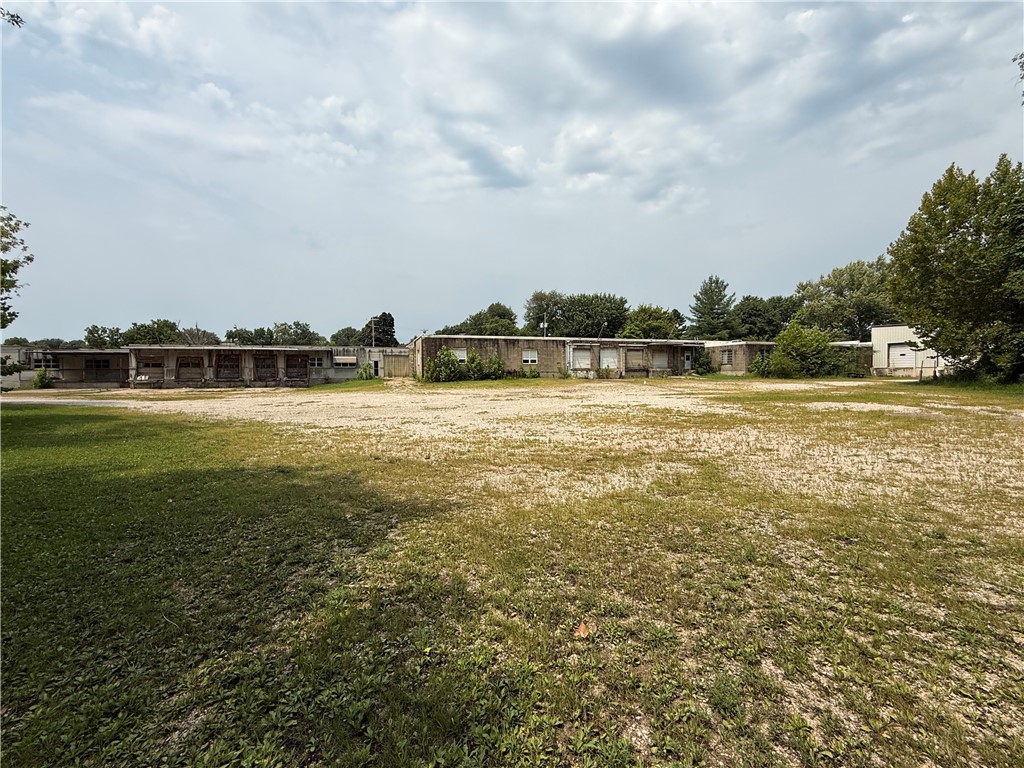 301 E Tempco Avenue Property Photo 14