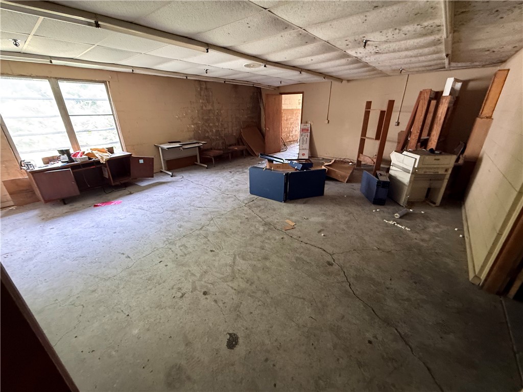 301 E Tempco Avenue Property Photo 38