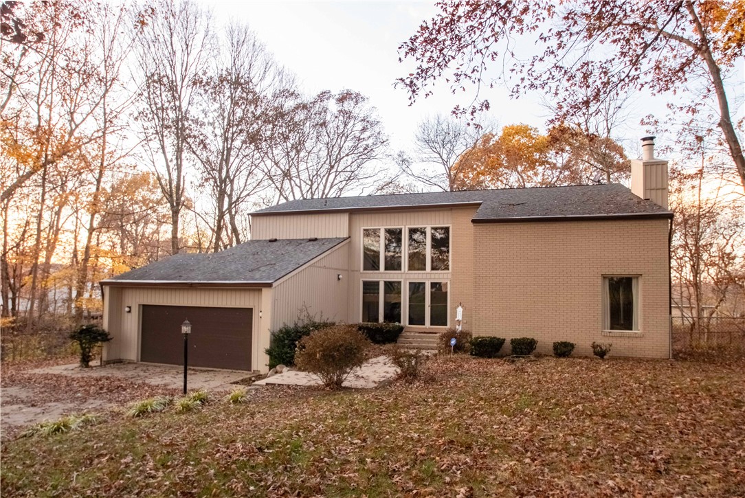 1139 Lakeridge Road Property Photo 1