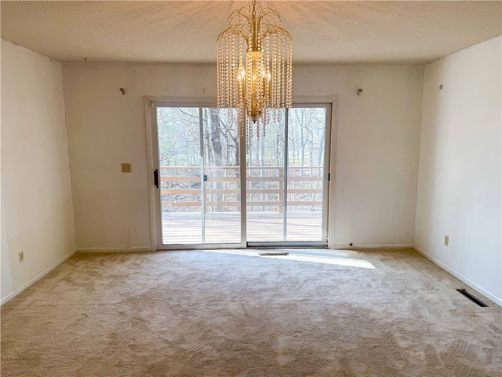 1139 Lakeridge Road Property Photo 4