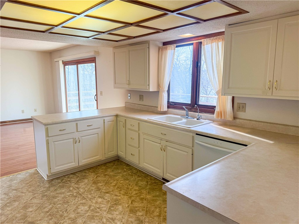 1139 Lakeridge Road Property Photo 8