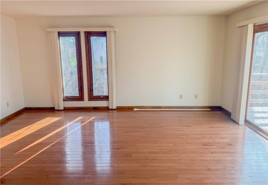 1139 Lakeridge Road Property Photo 11