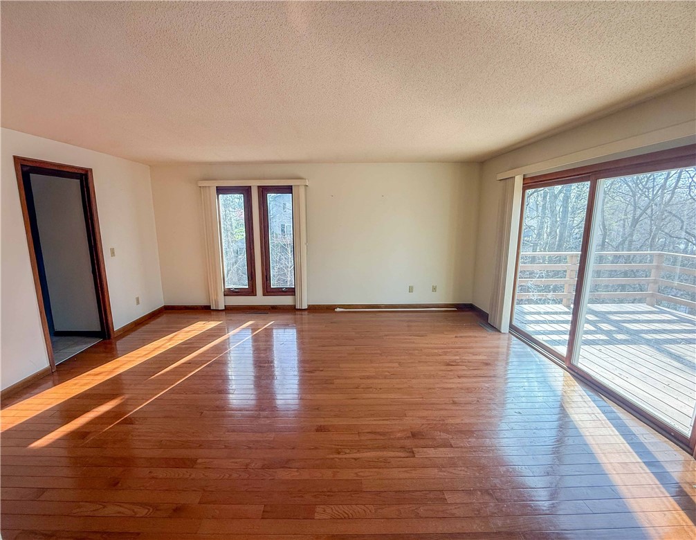 1139 Lakeridge Road Property Photo 12