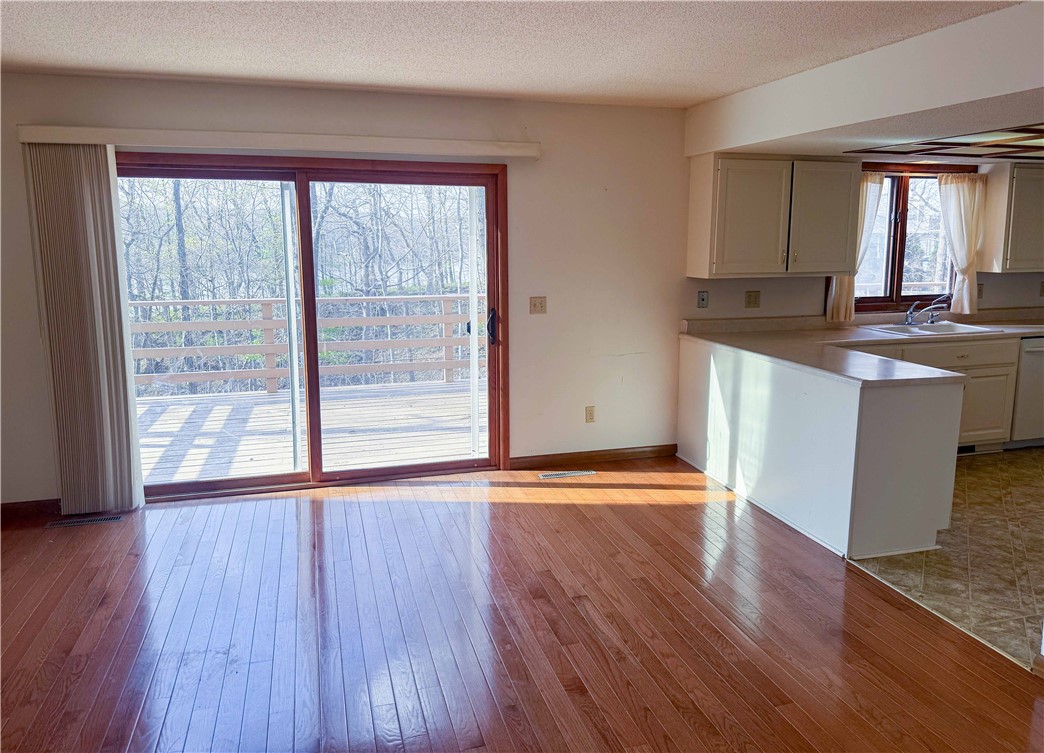 1139 Lakeridge Road Property Photo 13