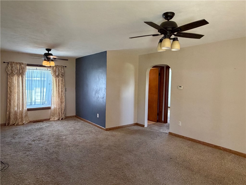102 W Effingham Avenue Property Photo 3