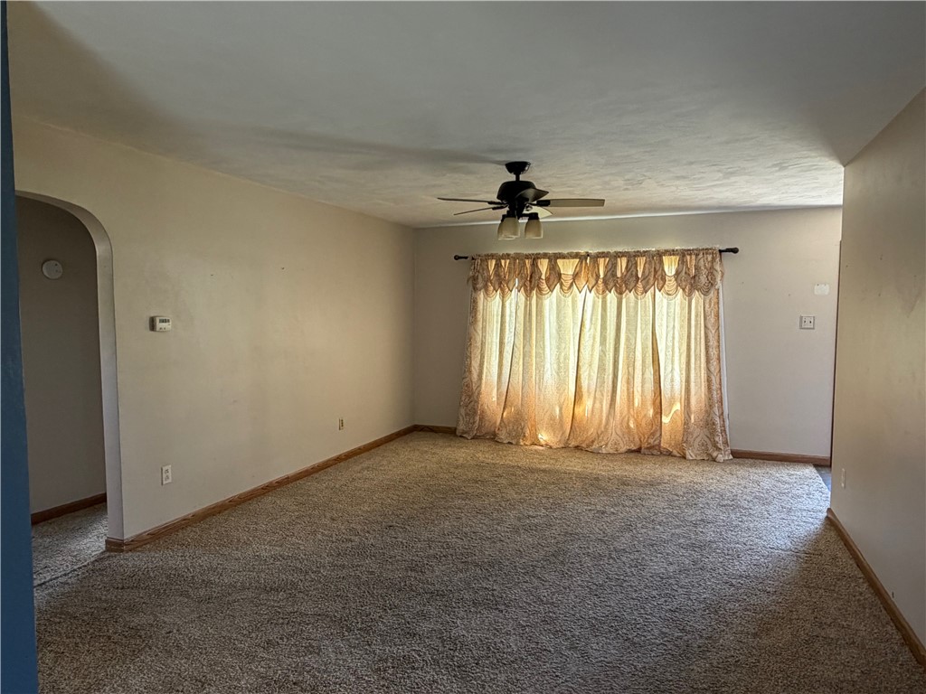 102 W Effingham Avenue Property Photo 4