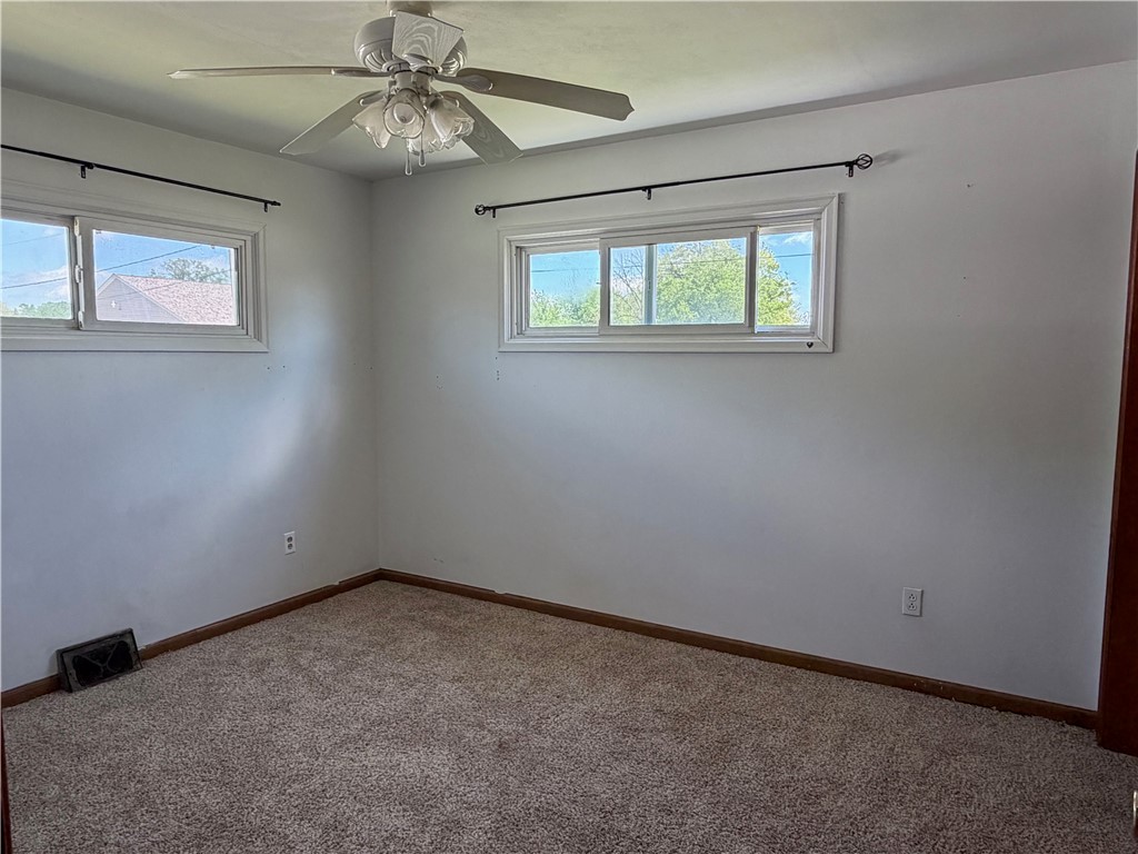 102 W Effingham Avenue Property Photo 9