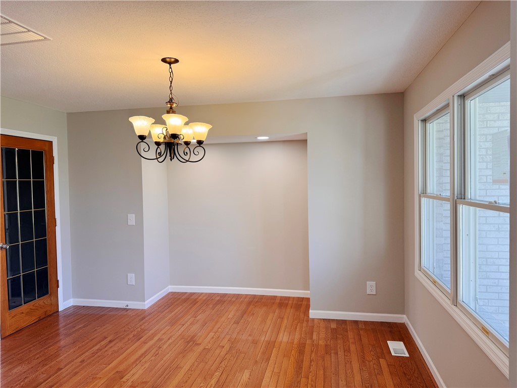 1118 Wedgewood Court Property Photo 6