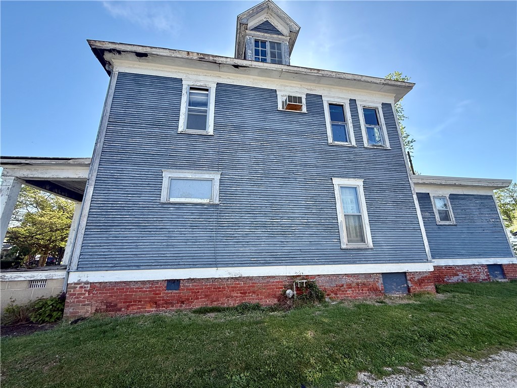 426 W Madison Street Property Photo 4