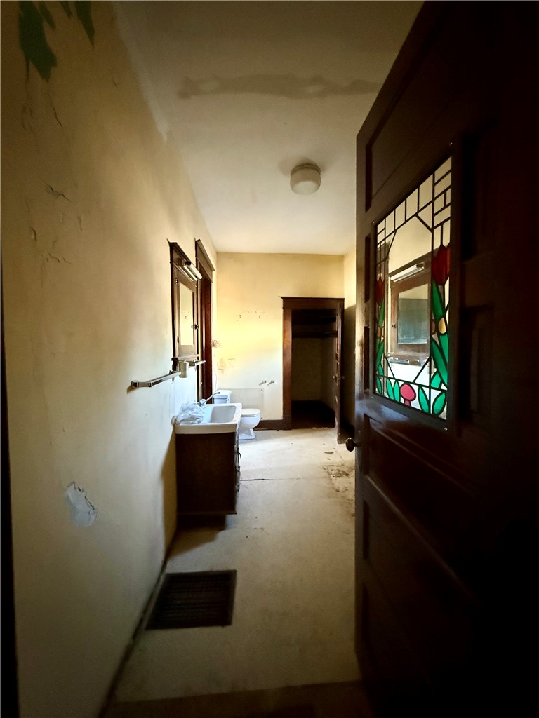 426 W Madison Street Property Photo 13