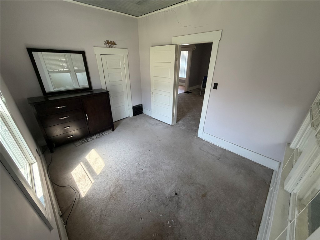 203 S Reed Street Property Photo 9