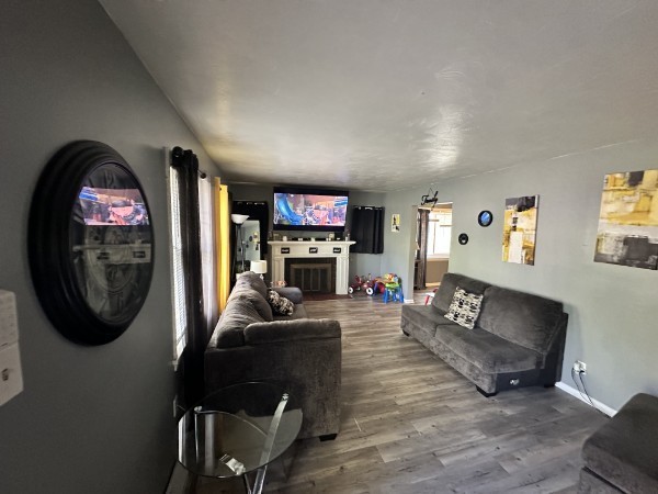 417 Seigel Street Property Photo 4