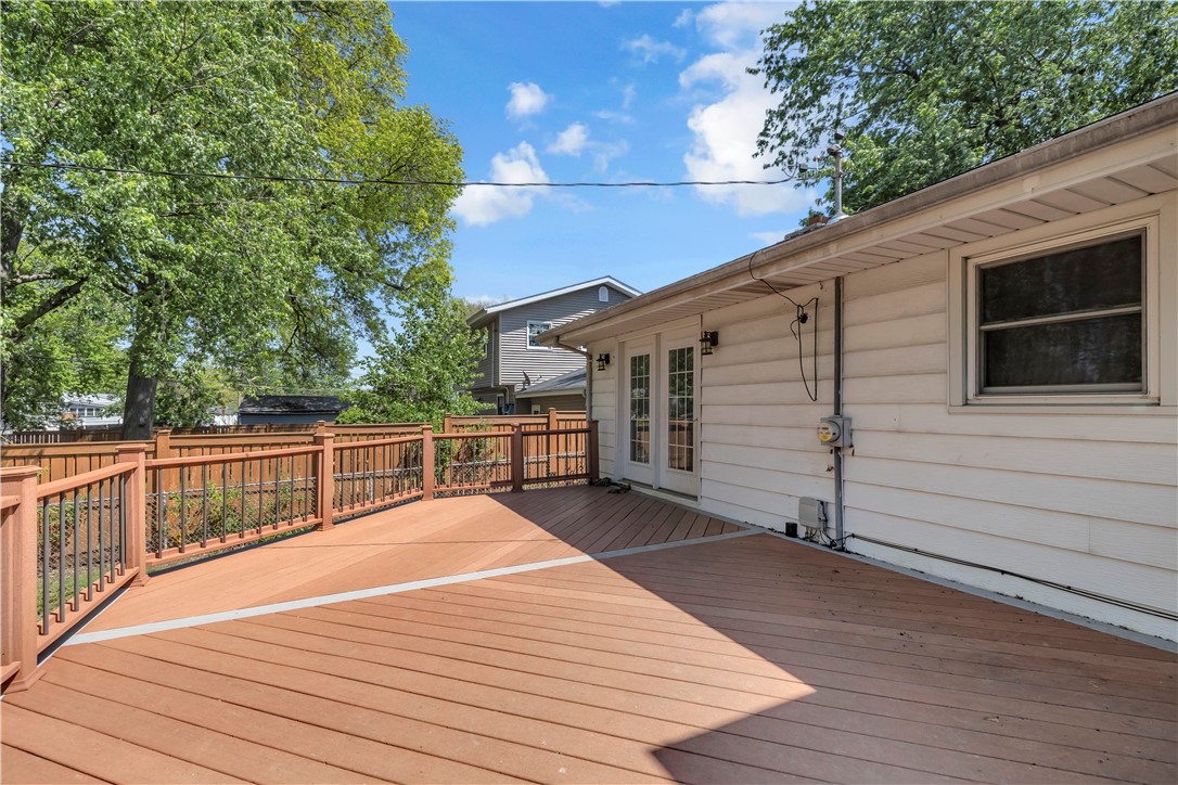 416 Southampton Drive Property Photo 5