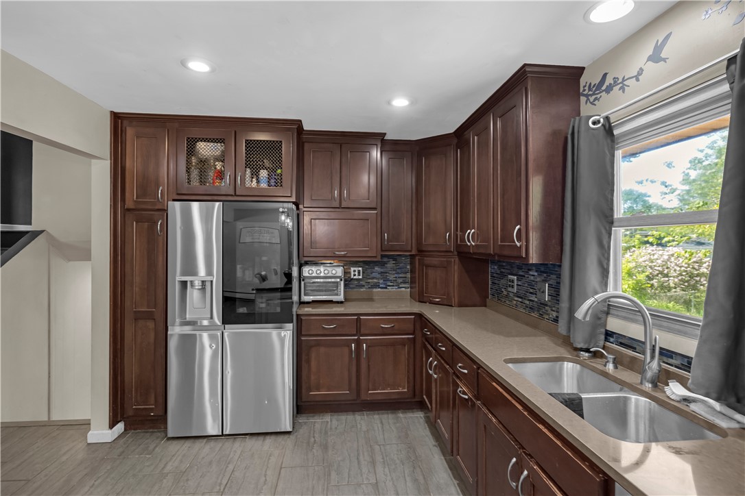 416 Southampton Drive Property Photo 22