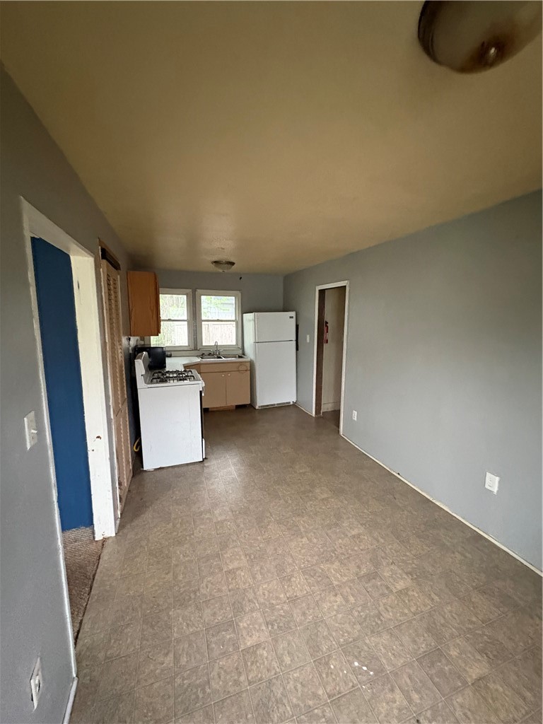 4547 Rosewood Drive Property Photo 6