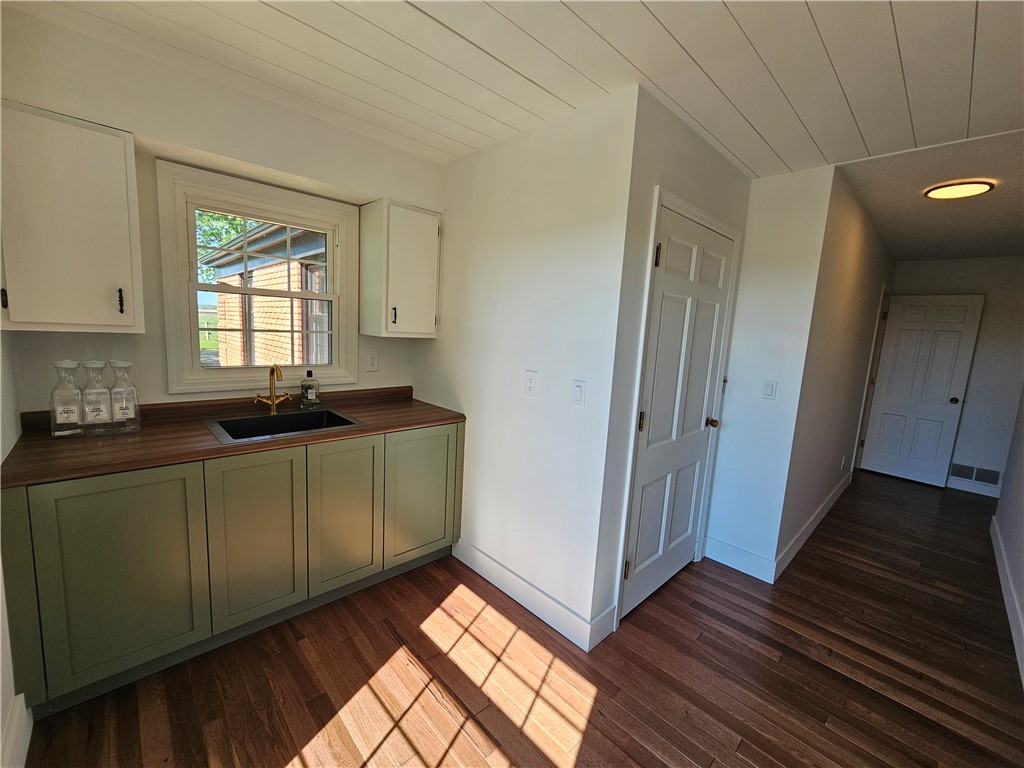 756 County Road 2350e Property Photo 18