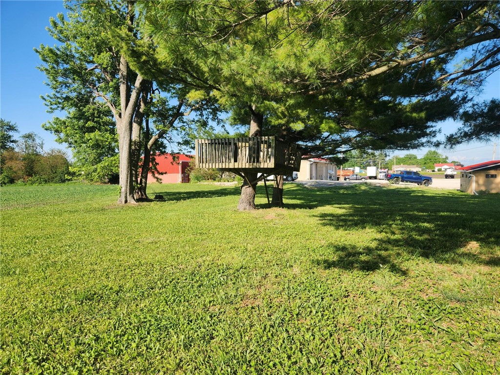 15825 Clingan Lane Property Photo 5