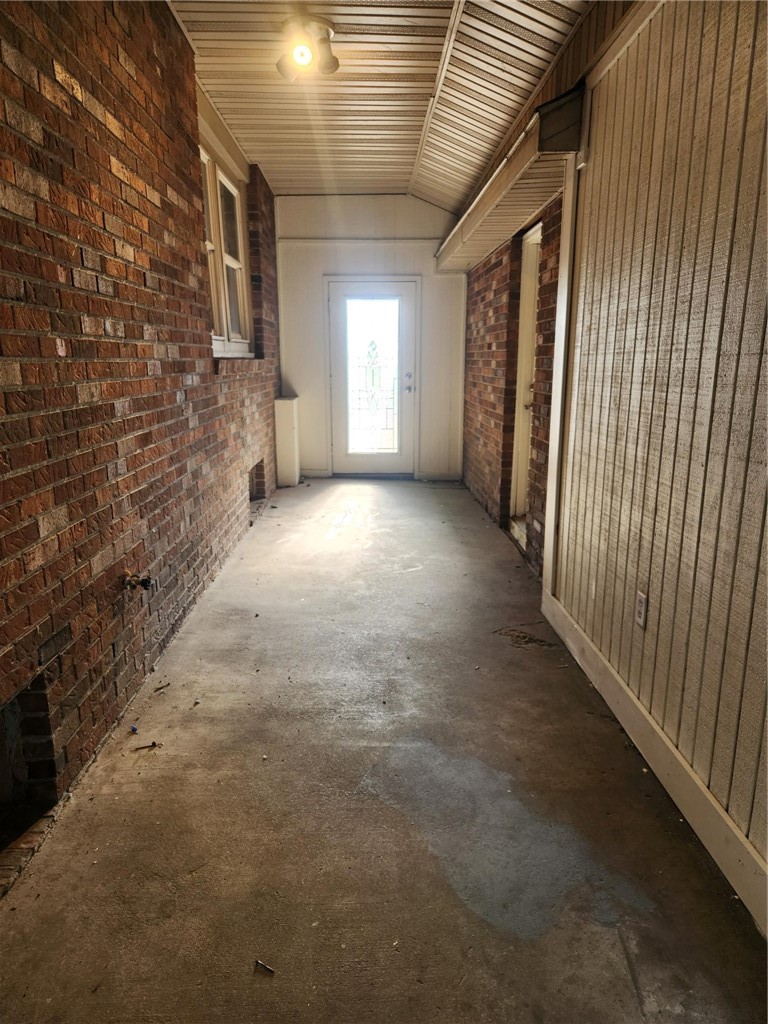 15825 Clingan Lane Property Photo 8