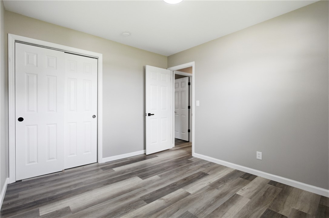 711 E Division Street Property Photo 19