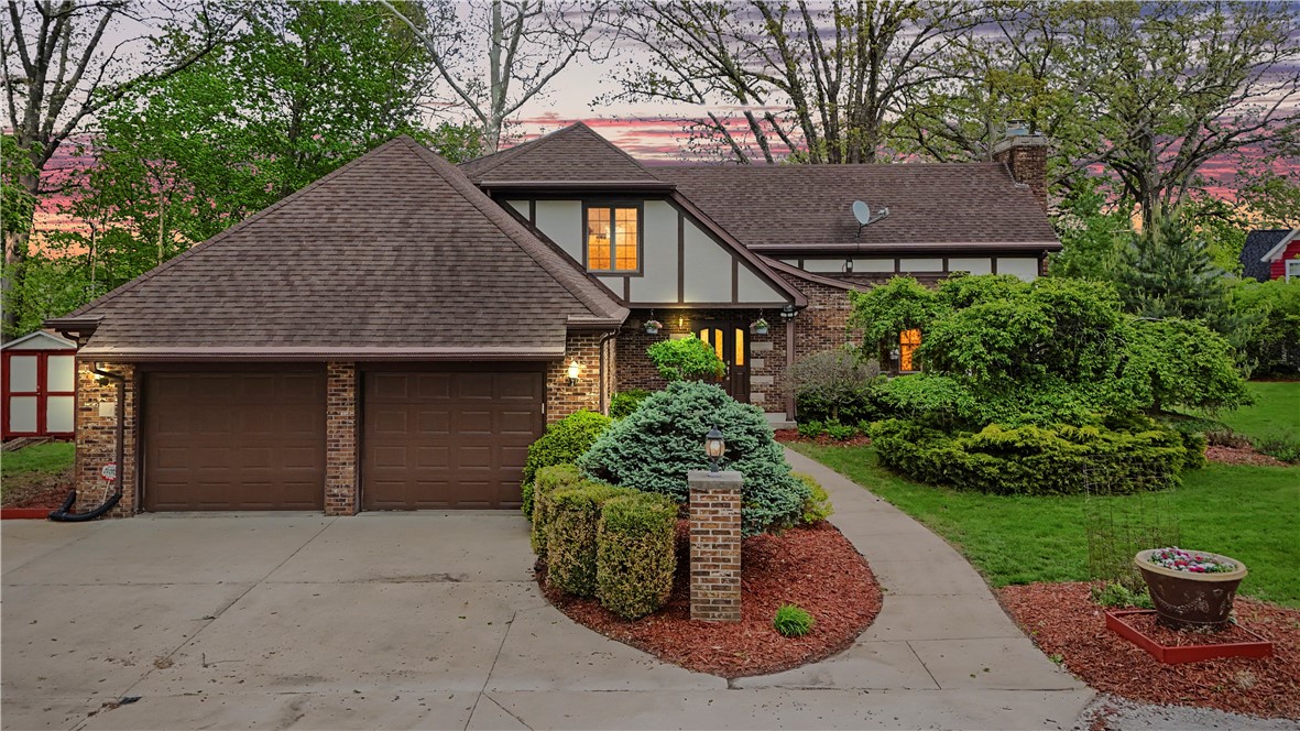 21247 Walnut Hill Road Property Photo 1
