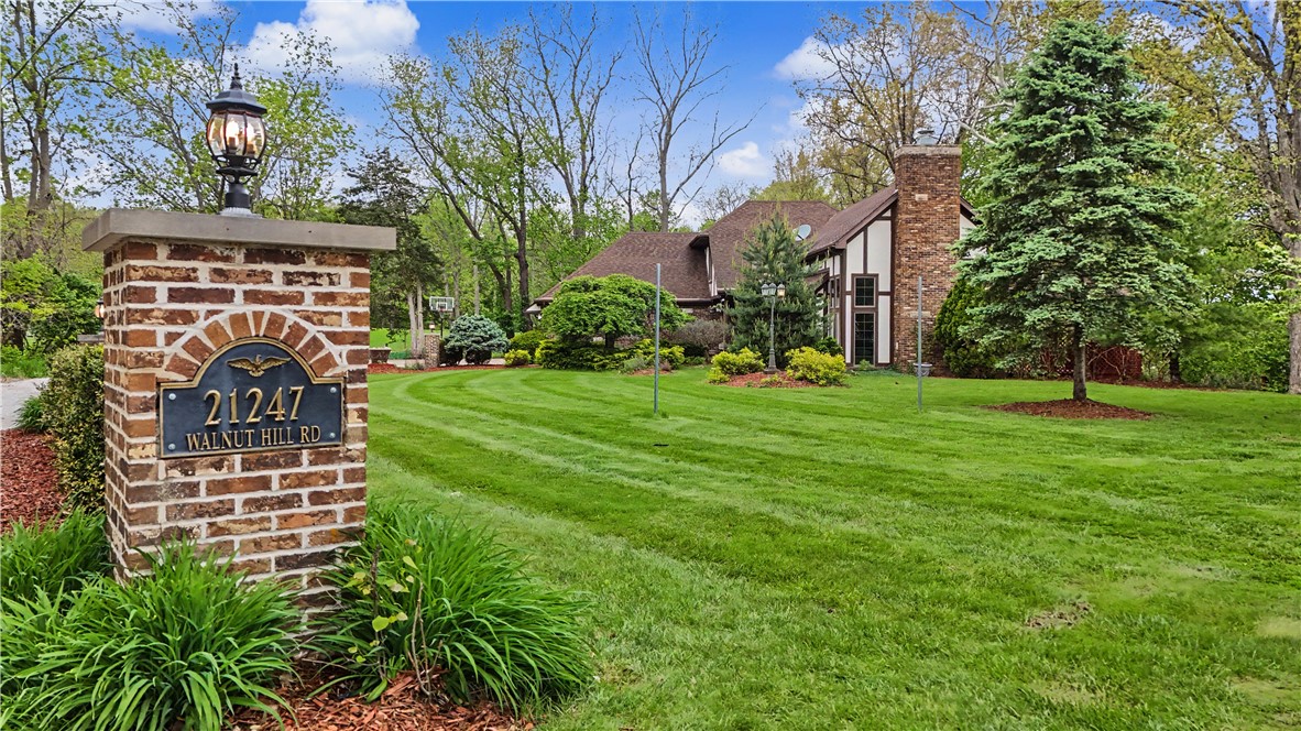 21247 Walnut Hill Road Property Photo 3
