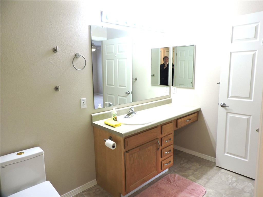 606 Rockway Place Property Photo 8