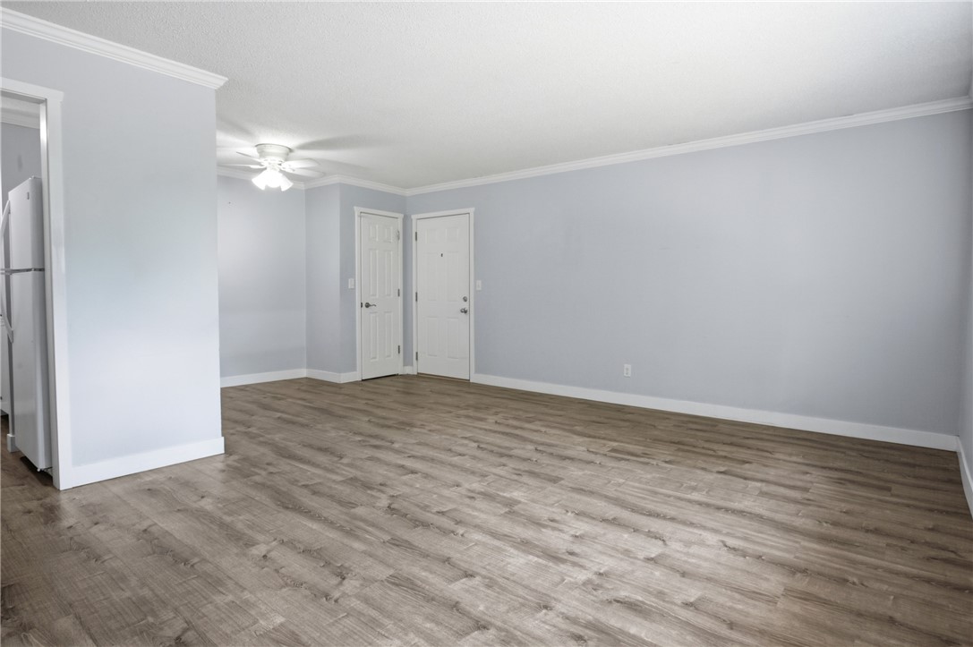1616 Hillside Drive Property Photo 5