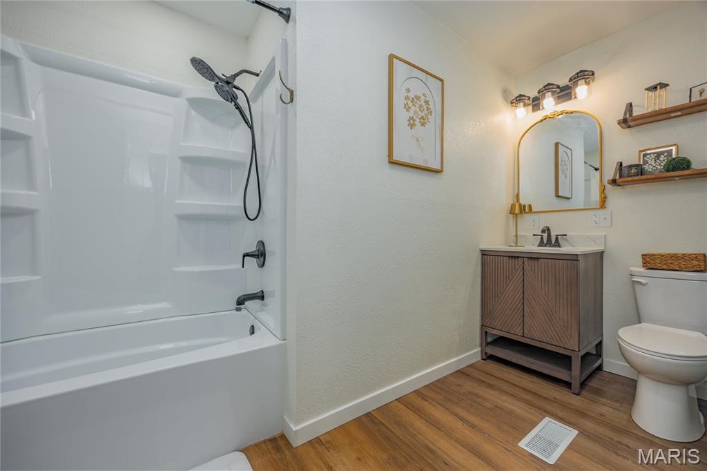 710 Field Street Property Photo 11